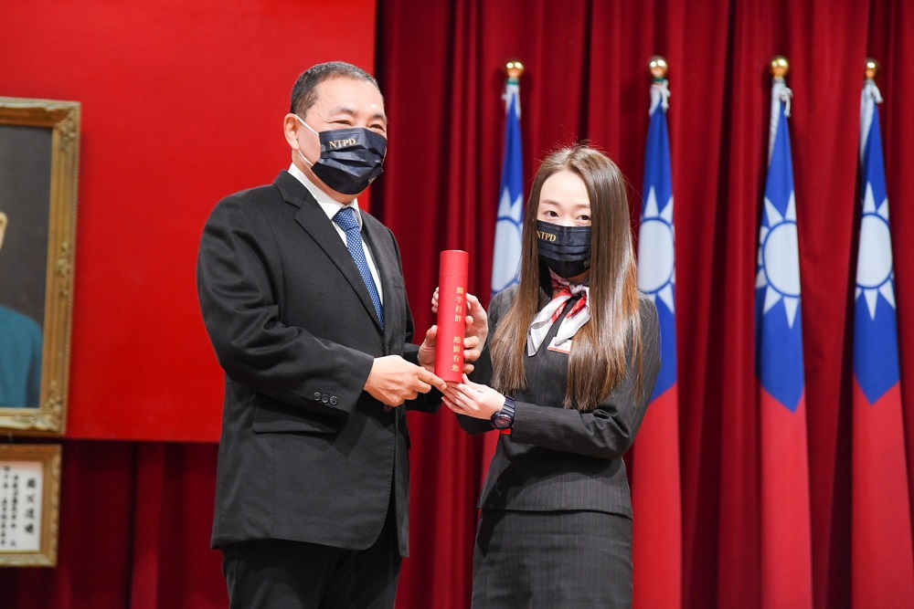 攔阻詐騙5億7000萬餘元 新北警頒贈121阻詐有功人員 82 S 106397755
