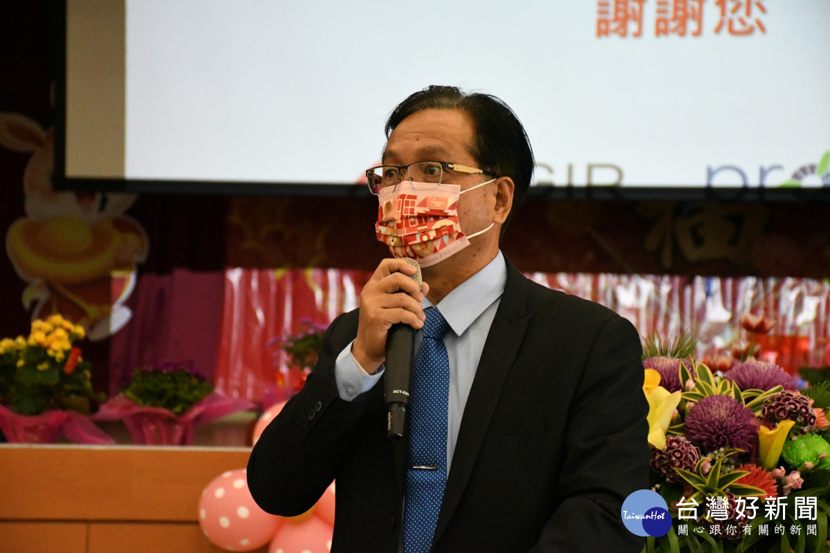 林世賢市長在彰化市各界新春團拜活動中致詞期許未來和縣府更緊密合作全力推動綠能相關產業的發展。圖/彰化市公所提供