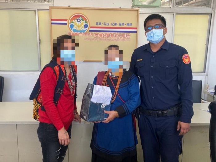 民眾辦喜宴 泰武警協助保管禮金