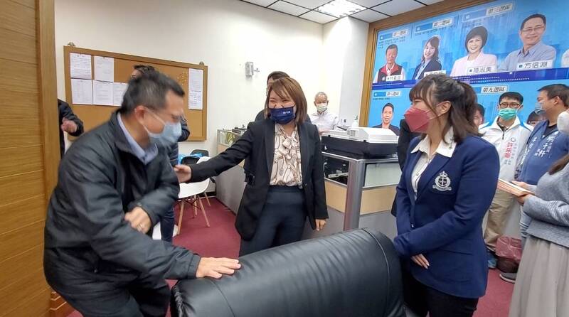 【內幕報導】漾新聞|推薦童燕珍最後卻說是他要接主委 羅世雄出現議會主動宣布 議員叫好「放心啦!有人願意跳火坑」