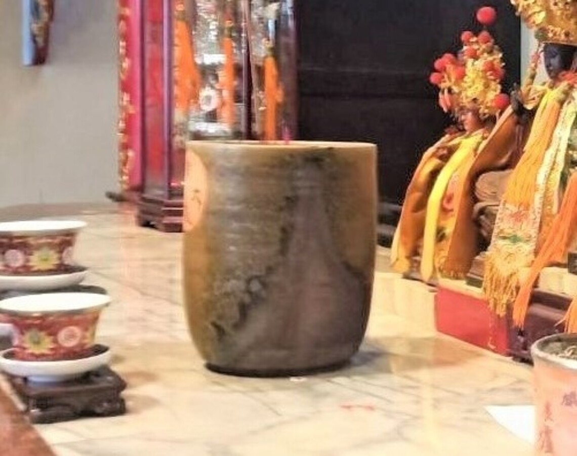 陶藝大師黃大安 燒製內爐贈廟宇