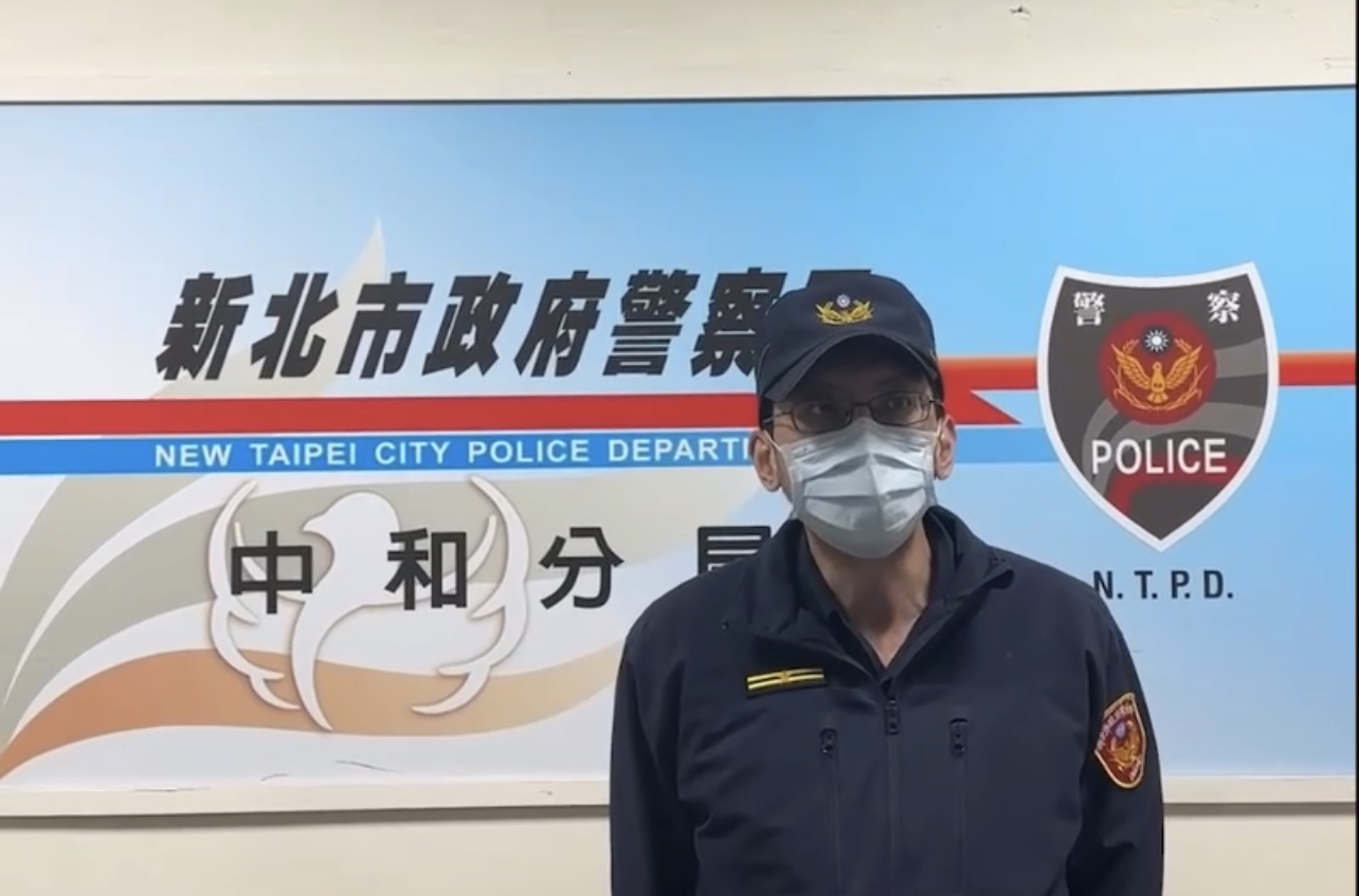 中和分局員山所長許勝凱說明案情。(記者徐煜勝翻攝)