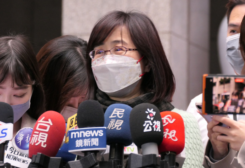 台北市副市長林奕華（中）3日正式上工，首要任務是5日登場的台灣燈會，中央社