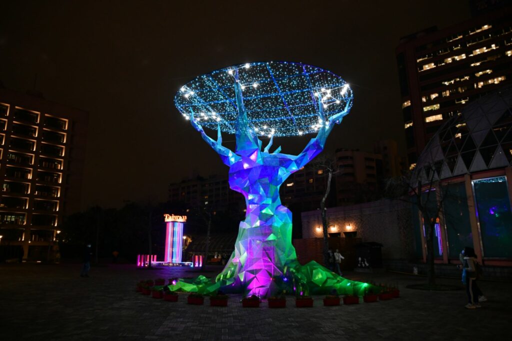 中央展區_科技創新燈區_永續之樹