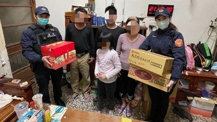 嘉市北興警偕同社福團體 弱勢關懷、寒冬送暖