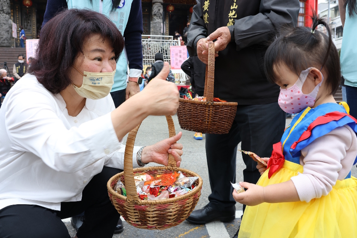 畫都嘉義市慶元宵充滿美感!九華山地藏庵慶元宵-親子寫生比賽歡迎遊客一同「鬥鬧熱」來嘉過元宵