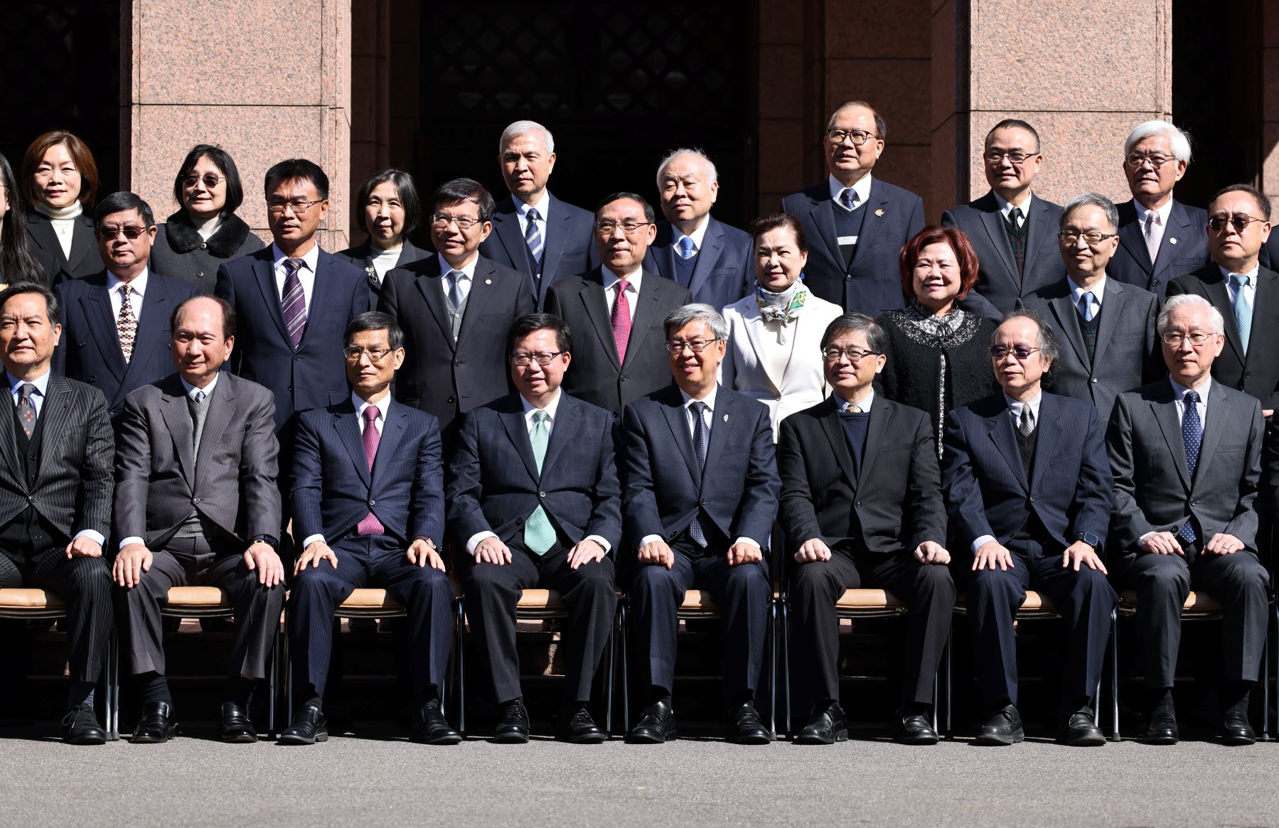 陳建仁內閣(圖)1月31日上任,運安會主委卻被爆當日搭公務車與妻子去修車,隨後更先到台灣大學才回運安會辦公。資料照片/林啟弘攝