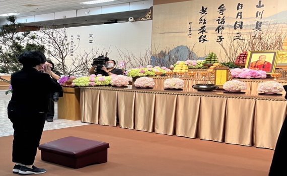 感念星雲大師 彰化縣長王惠美赴佛光山弔唁人間活菩薩