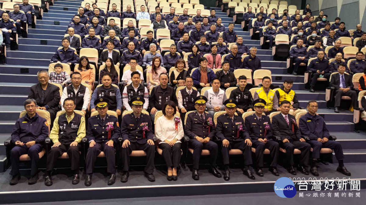 嘉義市政府警察局今天舉行新、卸任分局長聯合交接典禮/陳致愷攝影