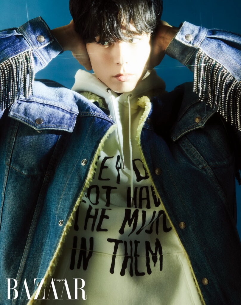 上衣、夾克,Celine Homme by Hedi Slimane。(照片轉載自「《Harper’s BAZAAR》國際中文版」)