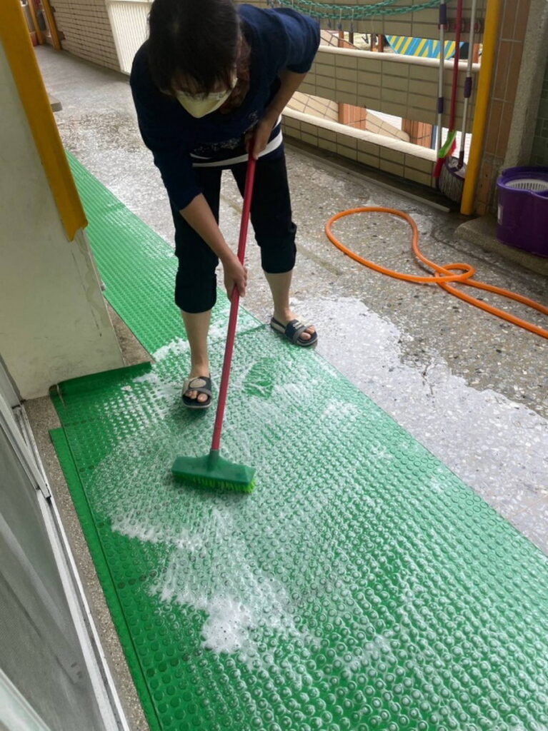 學校清消