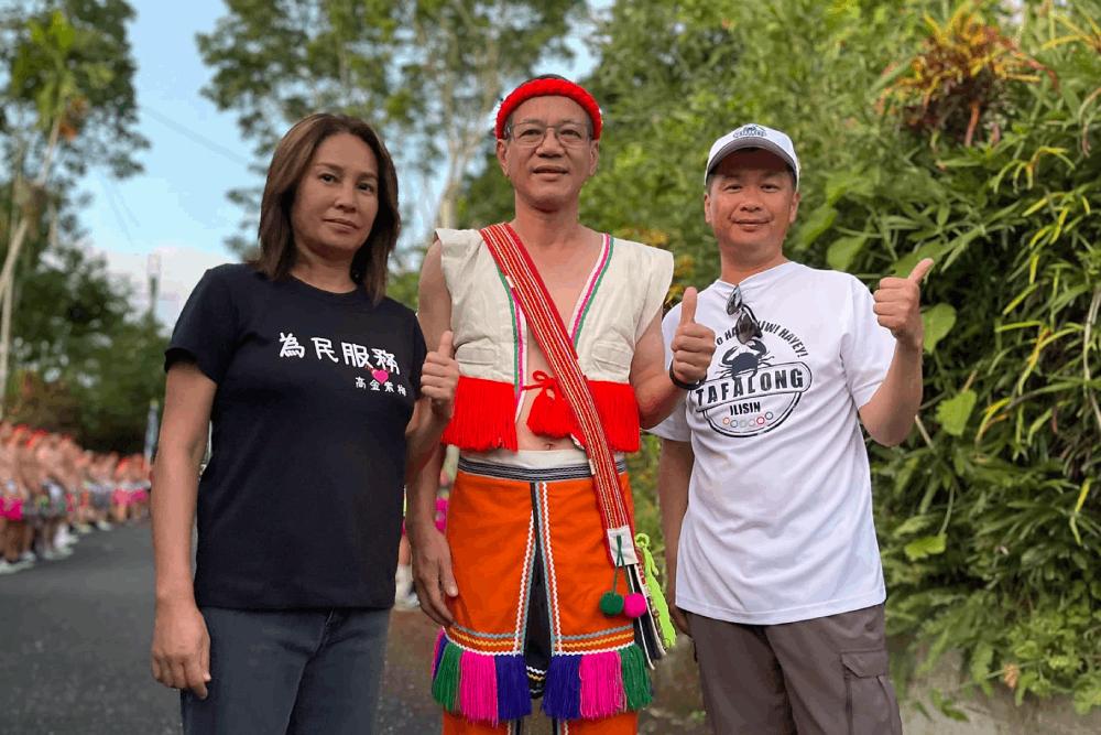 與高金素梅立委合照