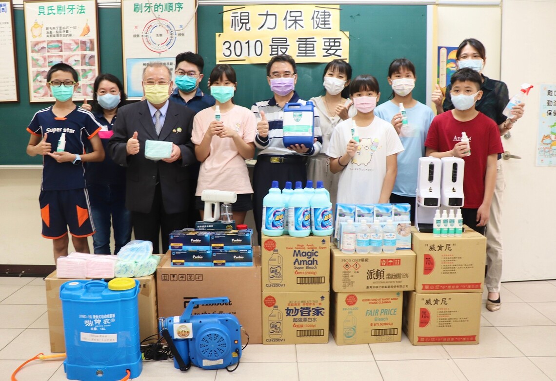 師生合力清潔教室 明義國小師生歡喜迎接開學日