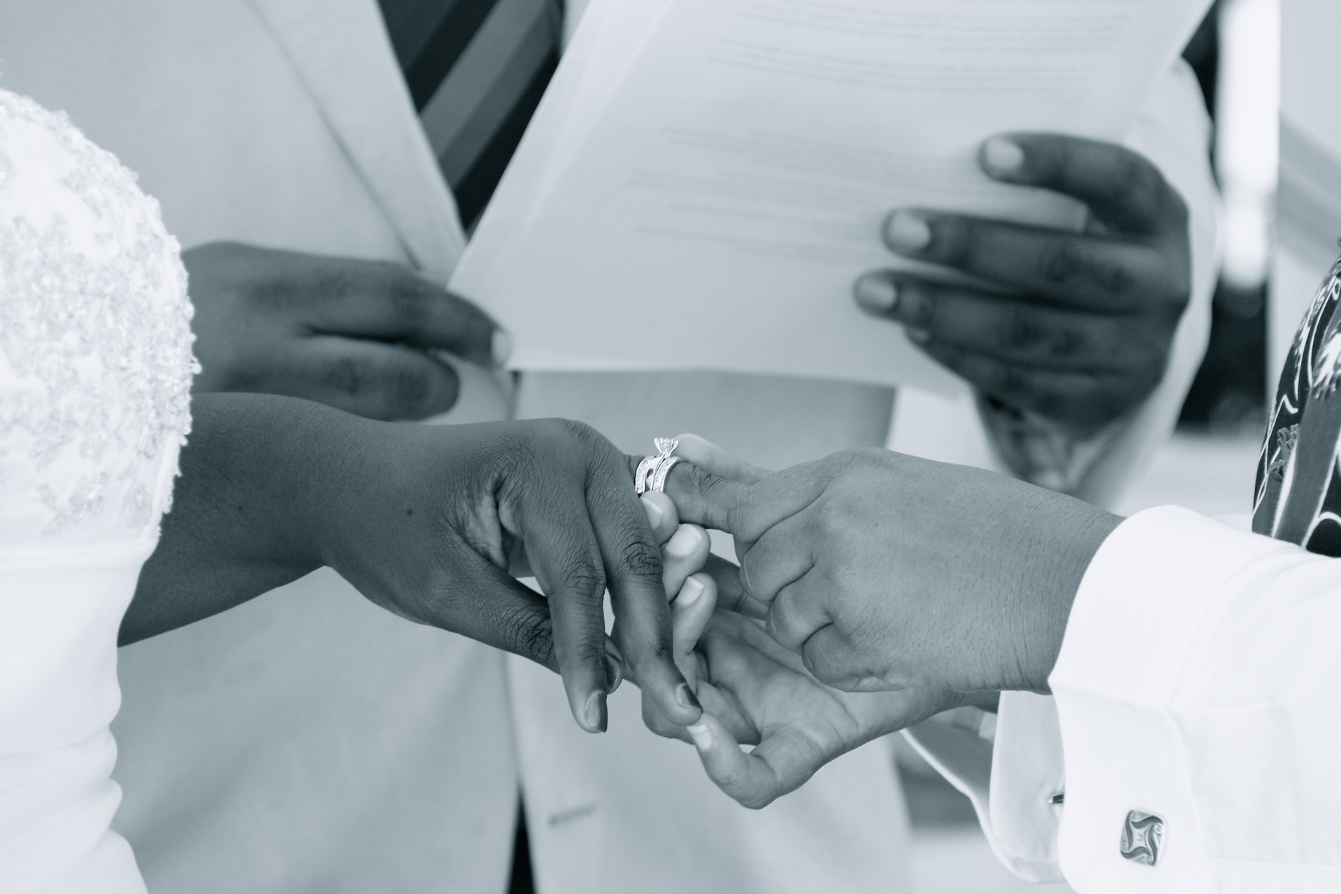 marriage-2364463_1920
