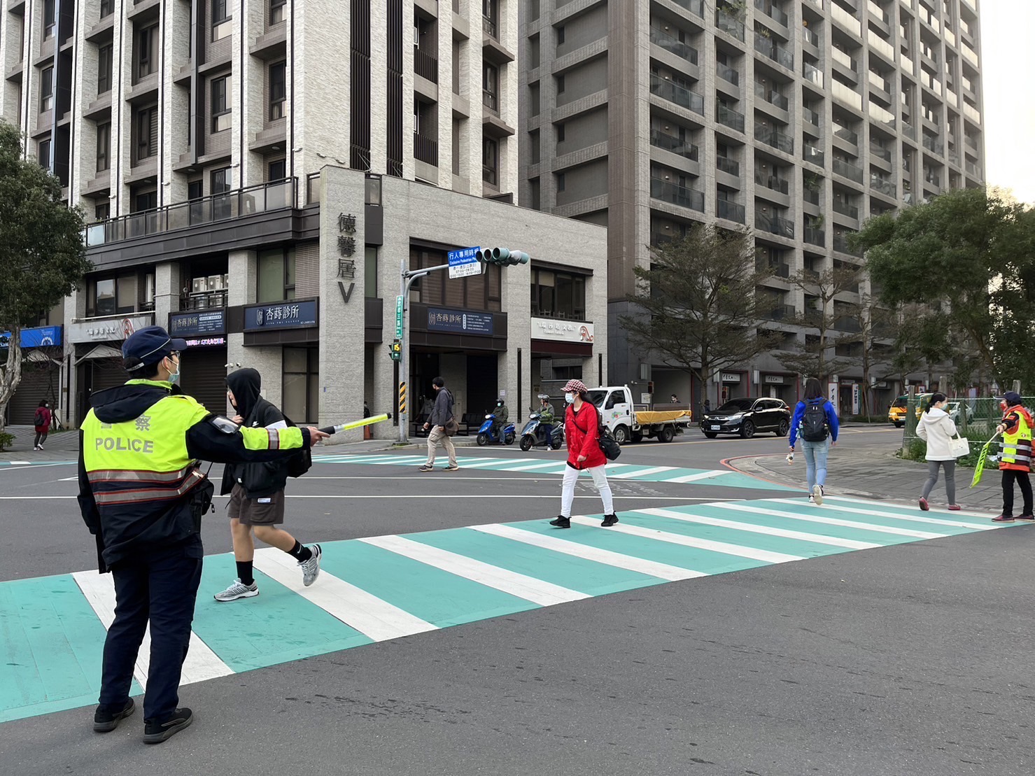 開學了!林口警執行護童勤務,共同守護學童安全