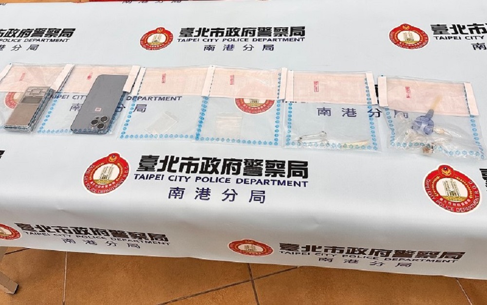 長期精神不濟 南港警涉毒兩大過免職追究考監責任 80 S 557088916