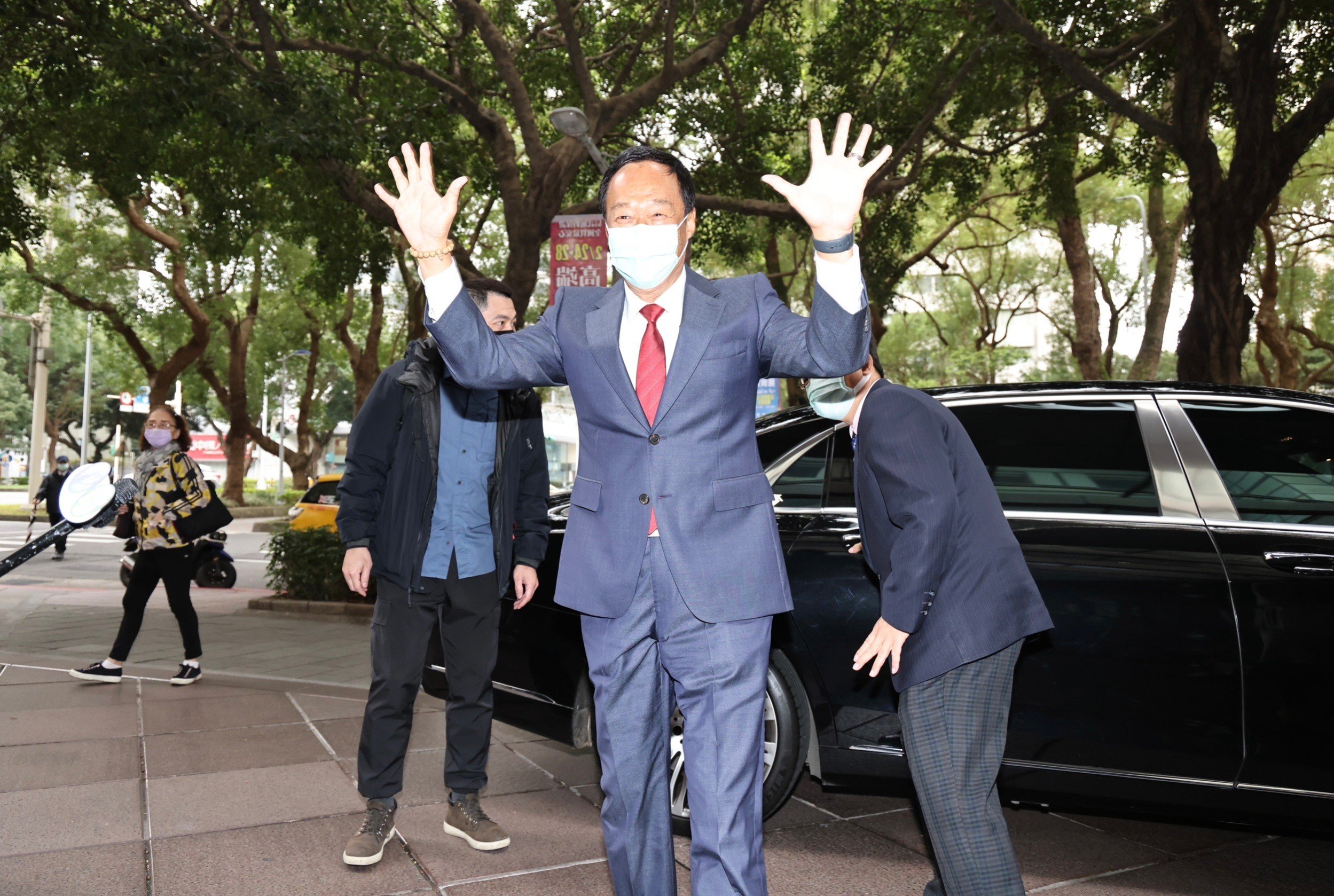 鴻海集團創辦人郭台銘昨(14日)與立法院前院長王金平會面