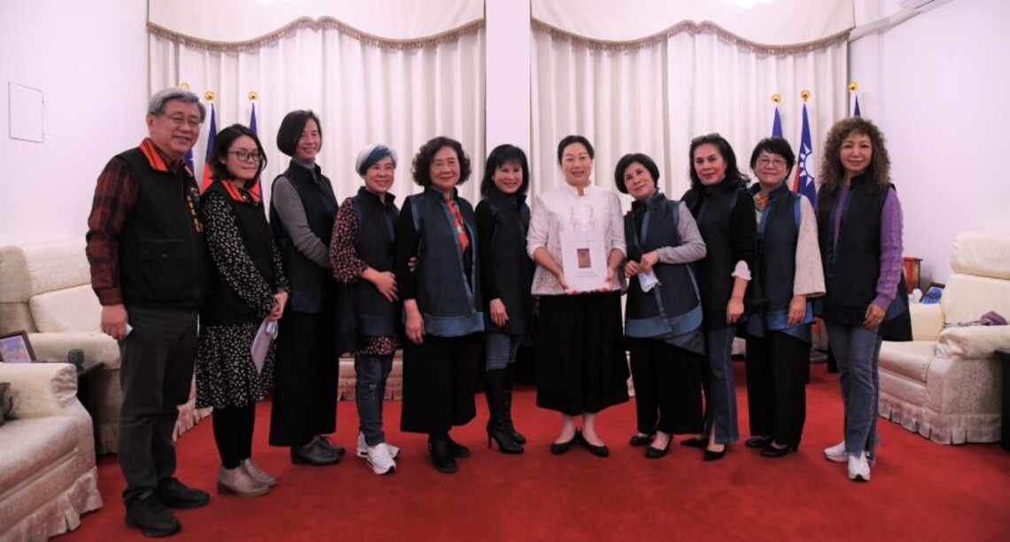 徐榛蔚會見花藝推廣協會 讓花藝美學融入生活