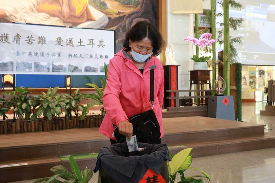 劉太太是九二一地震受災戶,捐善款幫助土耳其災民。(賴廷翰攝)
