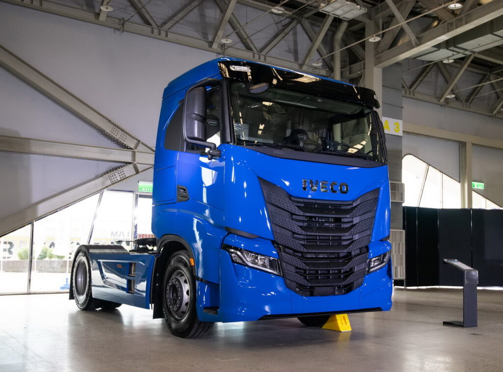 全新IVECO S-WAY符合歐盟六期排放法規、擁有先進安全科技、強而有力的動能操控、優異油耗表現