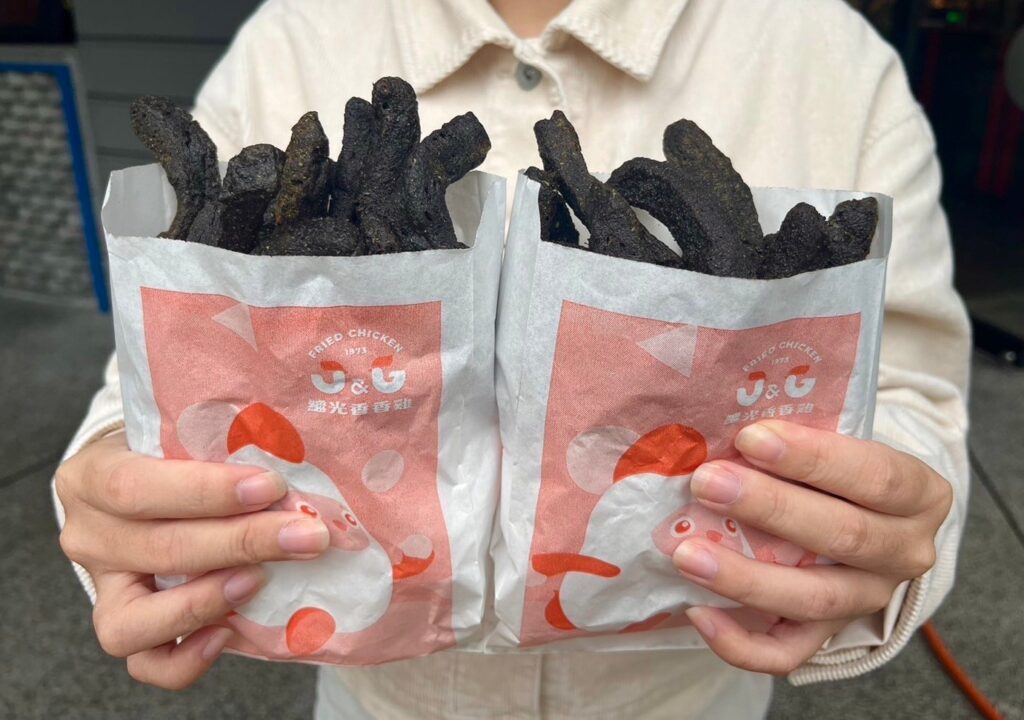 繼光香香雞補班日墨魚甜不辣買一送一。圖/繼光香香雞提供