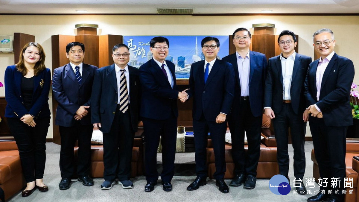 ▲鴻海科技集團董事長劉揚偉再度親率高階團隊拜會高雄市長陳其邁。(圖/記者 許高祥 翻攝)