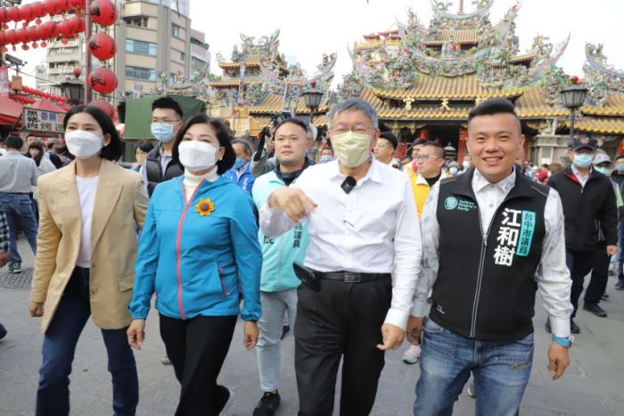 白沙屯媽祖抵達北港 張麗善、柯文哲入朝天宮參拜