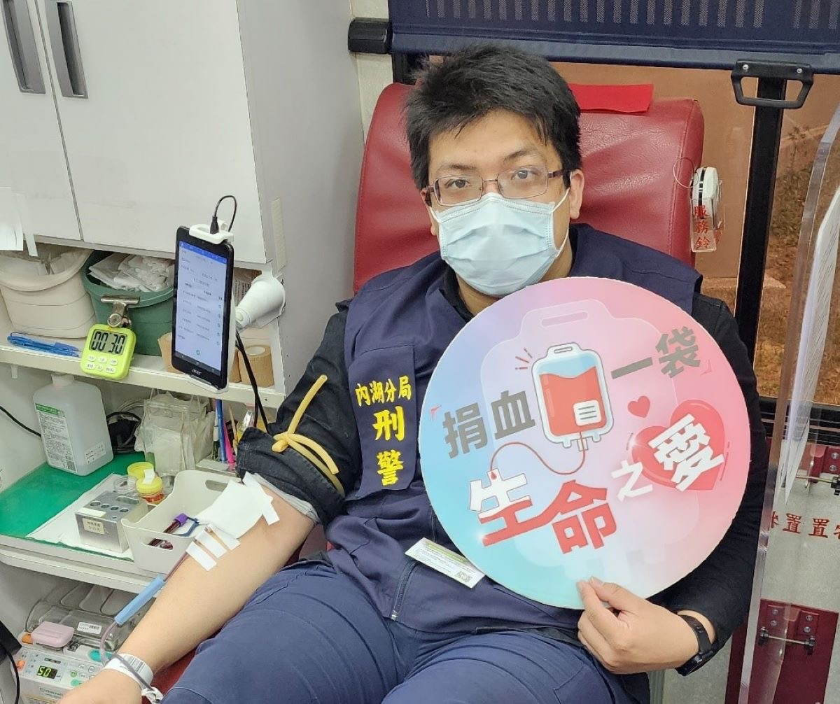 波麗士的熱血也不落人後。(記者宋紹誠翻攝)
