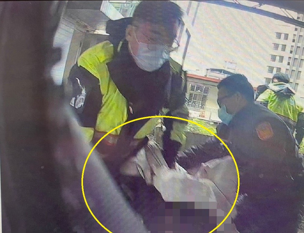 領3000多拿9000 情侶反目驚動鄰人報警毒品露餡 90 S 16302611