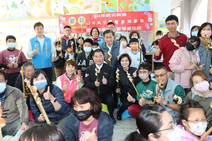 苗縣長視察西湖國小瑞湖分校 體驗災後求生課程