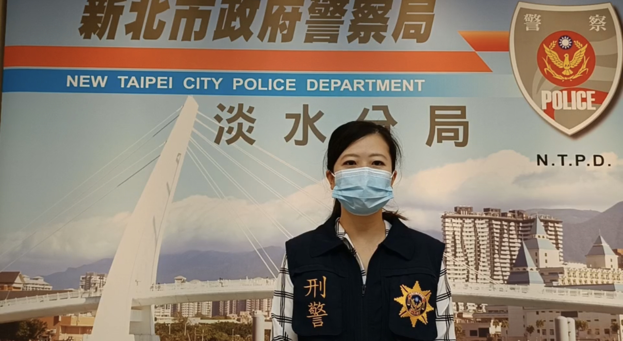 淡水分局偵查隊副隊長張惠慈說明。(記者戴昱弘翻攝)