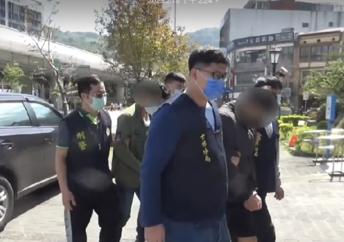 士林警查獲兩名空軍販售槍彈。(記者戴昱弘翻攝)