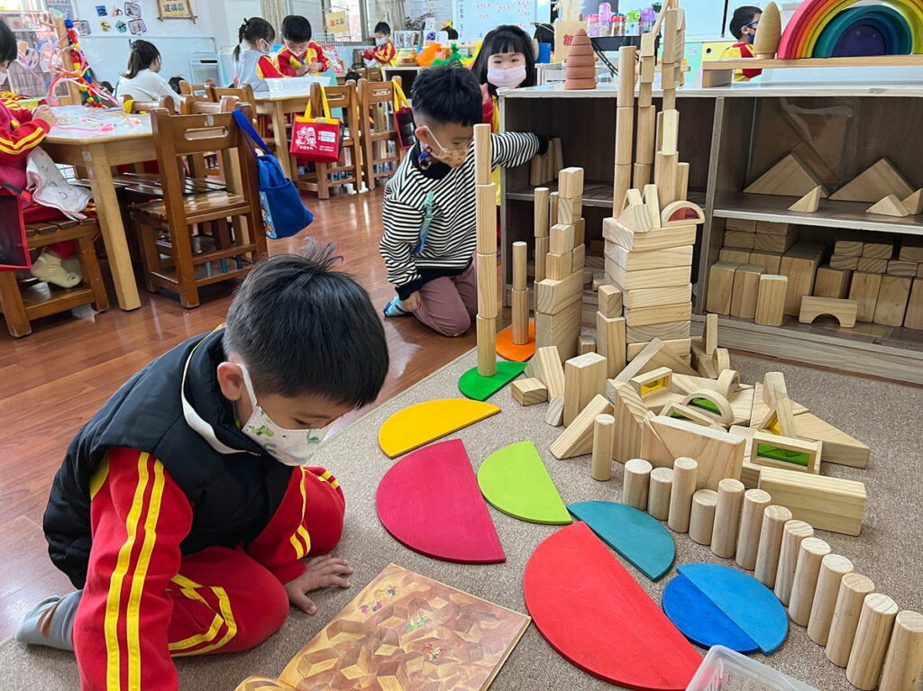 「全國第一」 嘉義市率先自112學年度起公立幼兒園新招生班級調降師生比