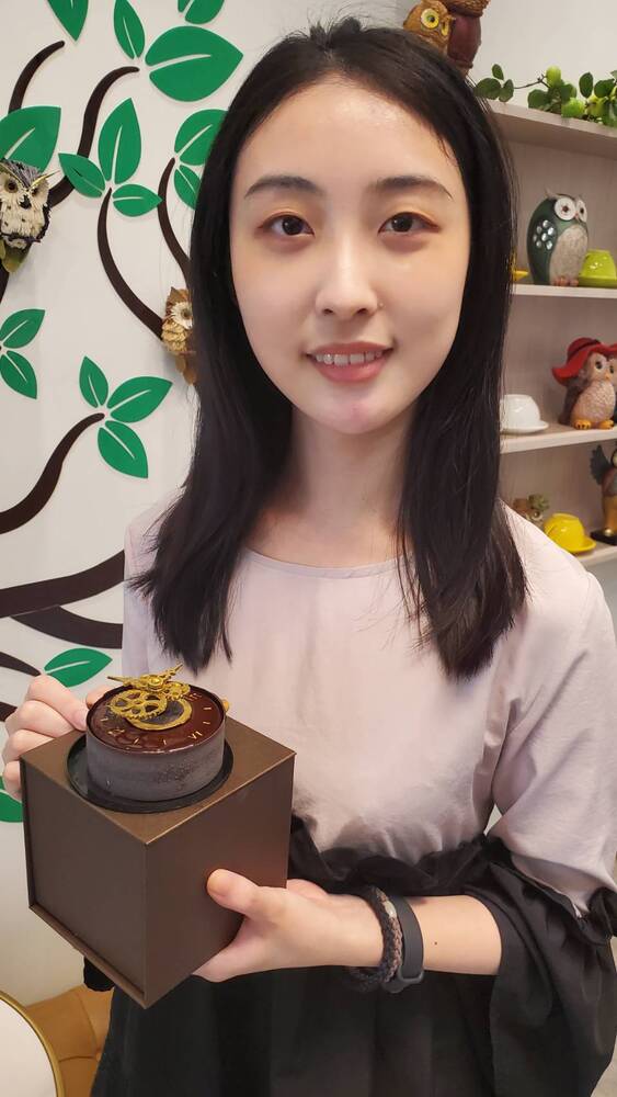 漾新聞|弱視色盲法國藍帶甜點師李侑昌巧思下的甜點王國「Wowの店」(貓頭鷹的世界)處處是驚奇 好吃到沒話說