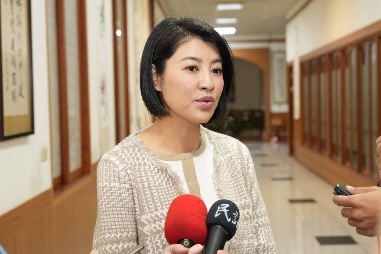 南投縣長許淑華今宣布為留住縣內優秀師資,即日起將跟進實施代理教師全年薪政策。翻攝許淑華臉書