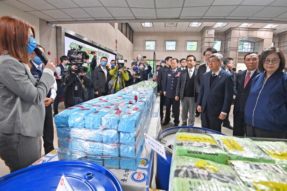 34億元毒品!緝毒創歷史新高 陳建仁林右昌讚第七波戰功 74 34億元毒品!緝毒創歷史新高 陳建仁林右昌讚第七波戰功