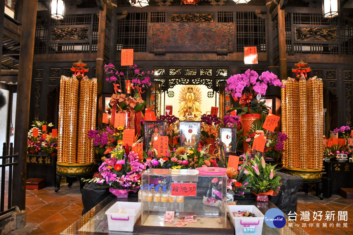 鹿港龍山寺觀世音菩薩。圖/記者鄧富珍攝