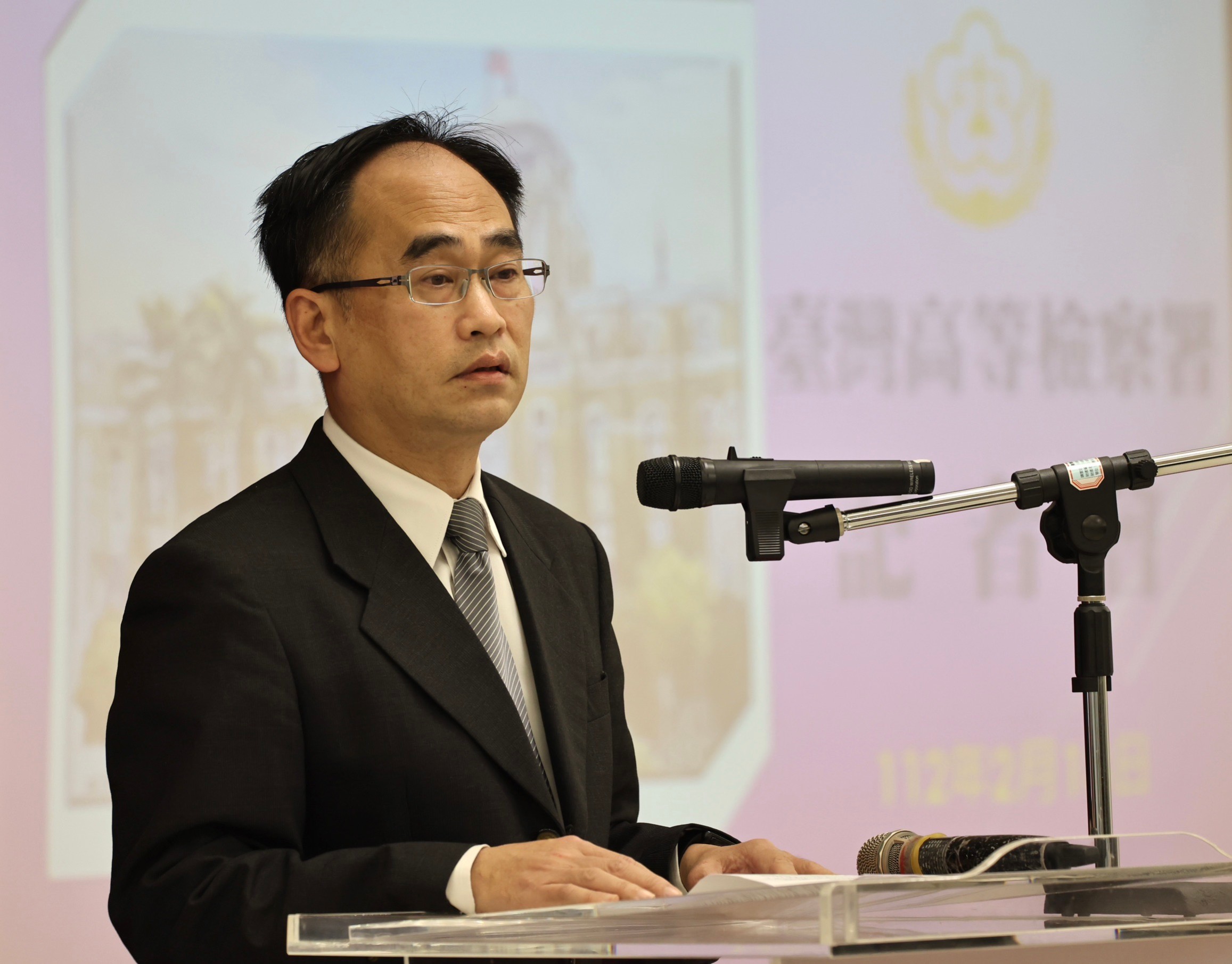 針對陳宗彥接受性招待涉貪一案,高檢署書記官長林宏松18日說明調查結果,初步認定尚無違失。林啟弘攝