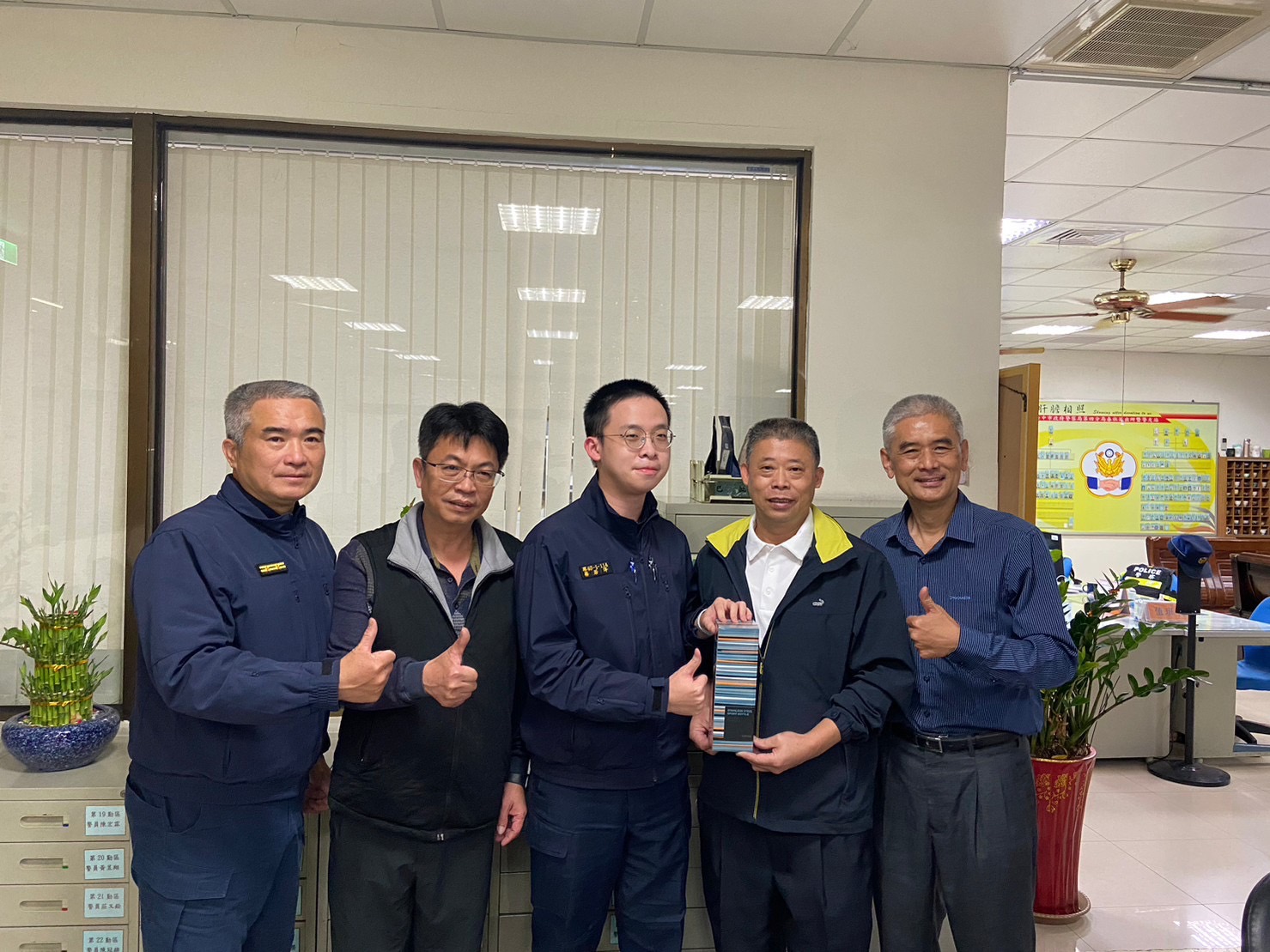 警專40期警專生於中市警第四分局實習。(圖/記者謝榮浤翻攝)