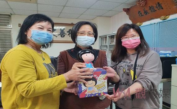 助家扶學子翻轉未來　李坤達、何素敏捐贈雲林家扶10萬元助學金