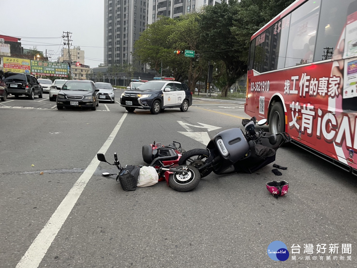 發生車禍快逃跑,車禍撞出通緝犯。<br /><br /> <br /><br />
