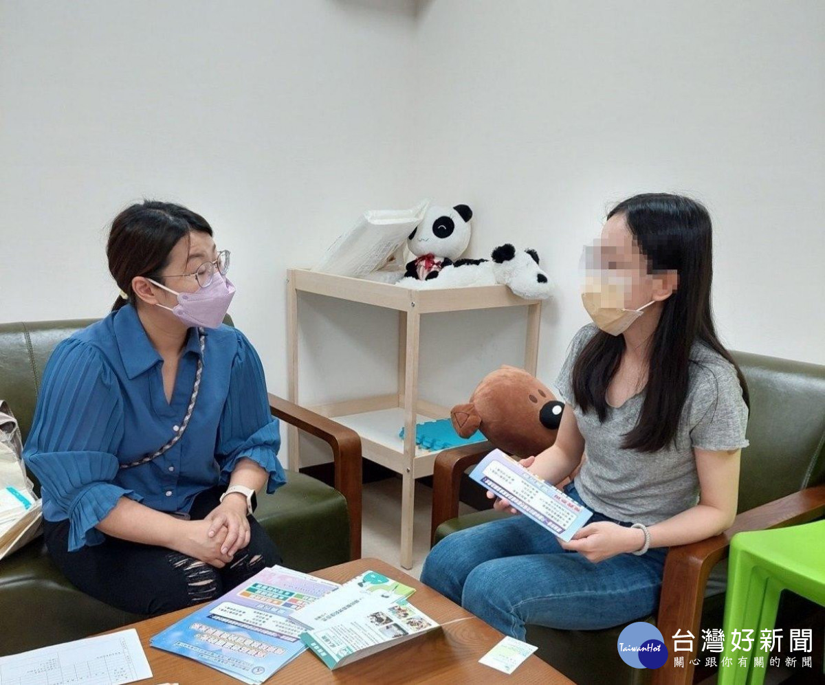 桃竹苗分署提供職涯諮詢服務,助婦女強化就業準備。