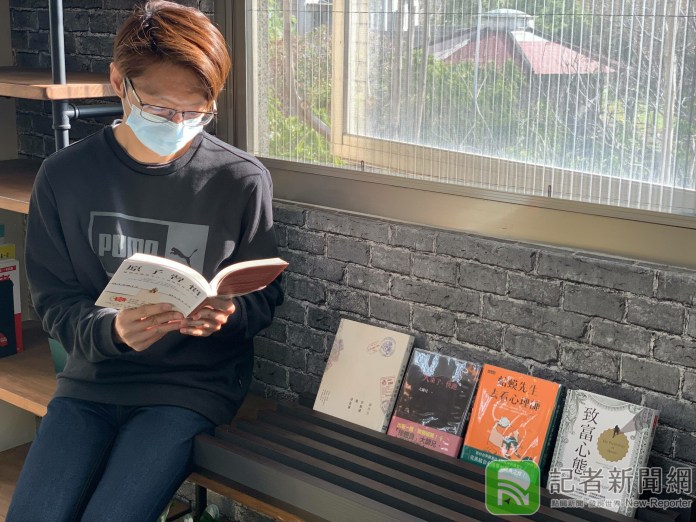 林依晨「做自己,為什麼還要說抱歉?」登中市圖閱讀排行榜人氣王
