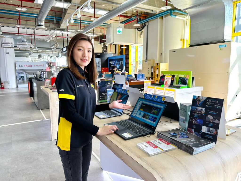燦坤專為準大學生超前佈署,備齊規格最全的電腦、各式3C配備任你挑,還有獨家優惠限時跑。(燦坤提供)