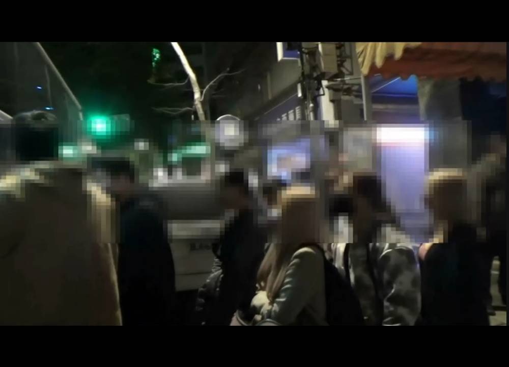 賭場藏身商辦大樓 警夜襲強攻逮上百賭徒 72 09