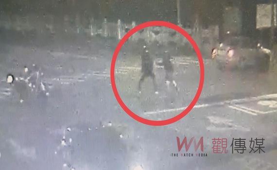 行車糾紛爆火氣 駕駛飆國罵騎士還擊辣椒水