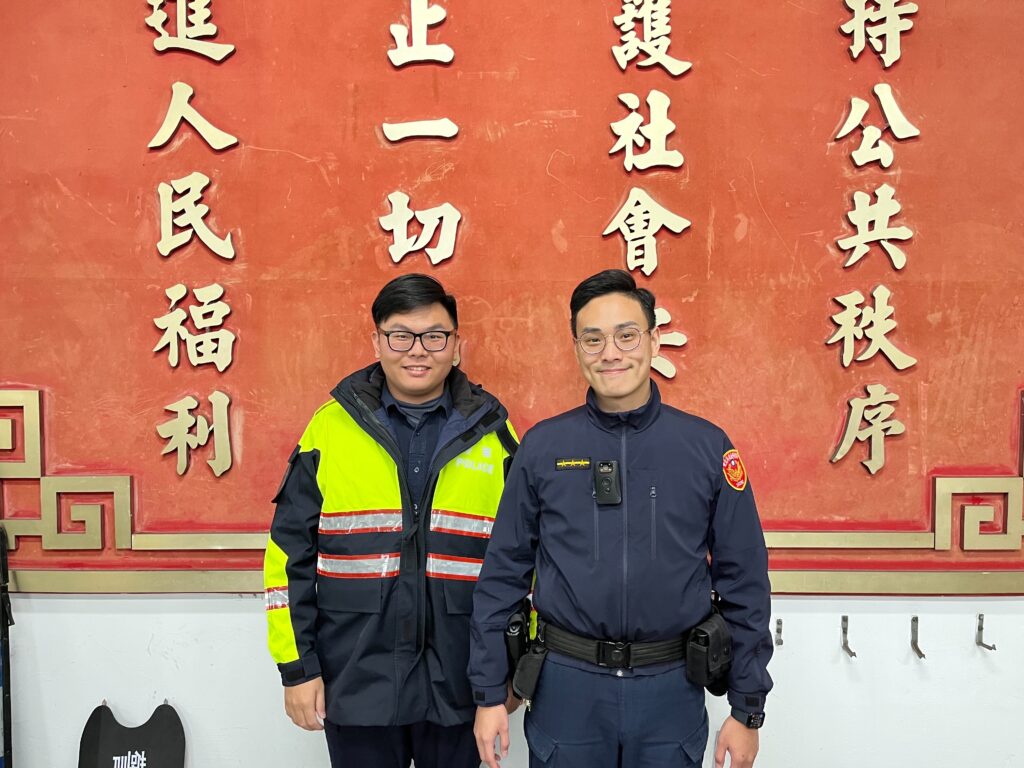 萬芳派出所警員林于禮(左)、李永杰(右)