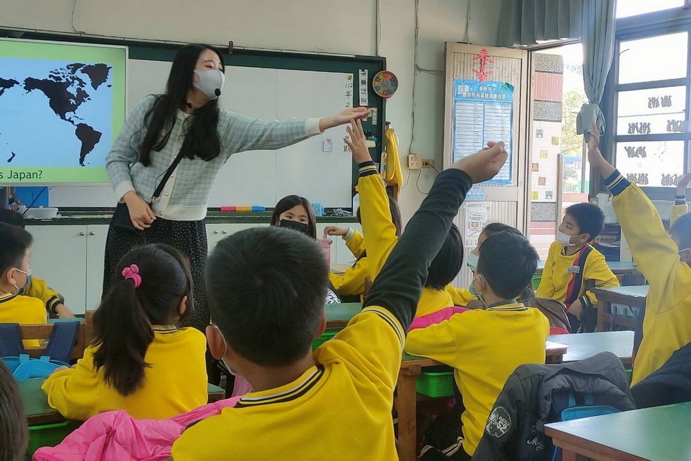 南市安佃國小喜迎日本名校國際志工入校推動國際教育 110 003 21