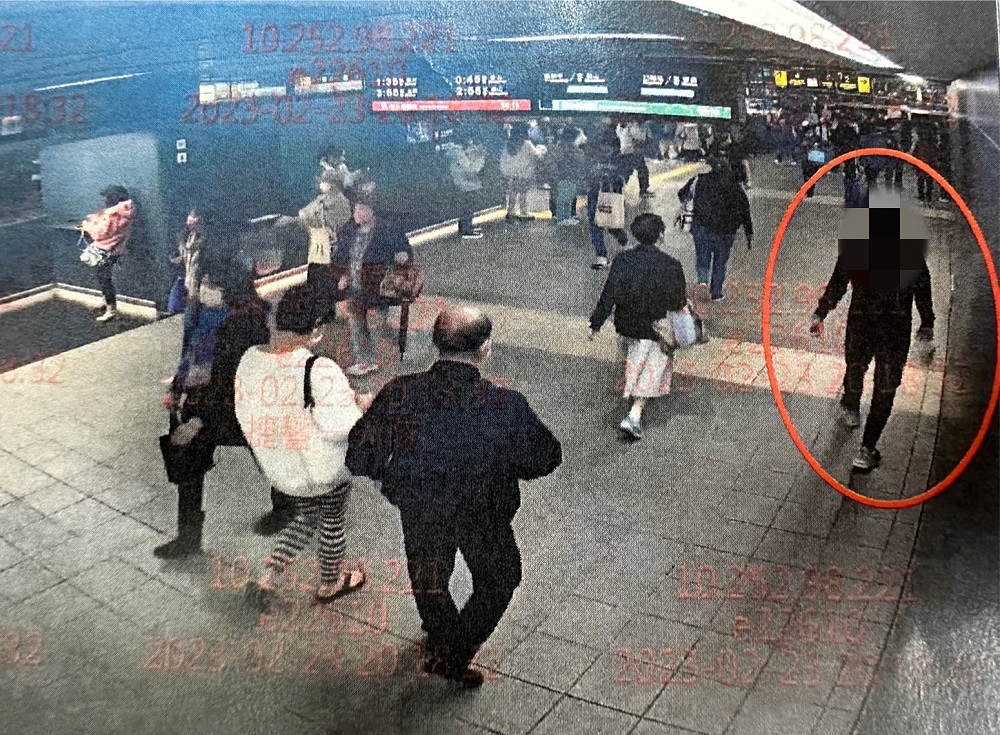 捷運站搭訕被拒不放棄 正妹大喊騷擾36歲男涉犯社維法 59 S 4022288