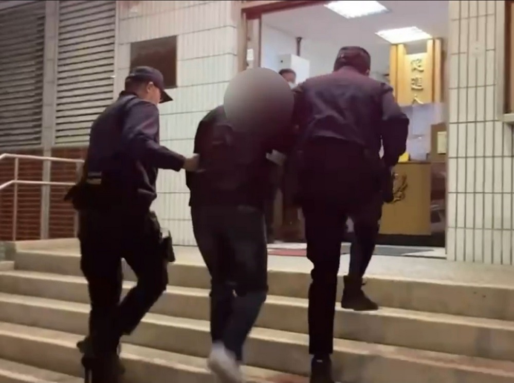 雨衣大盜專偷觸媒轉換器 39歲男被逮辯沒工作又負債百萬 62 21456 2